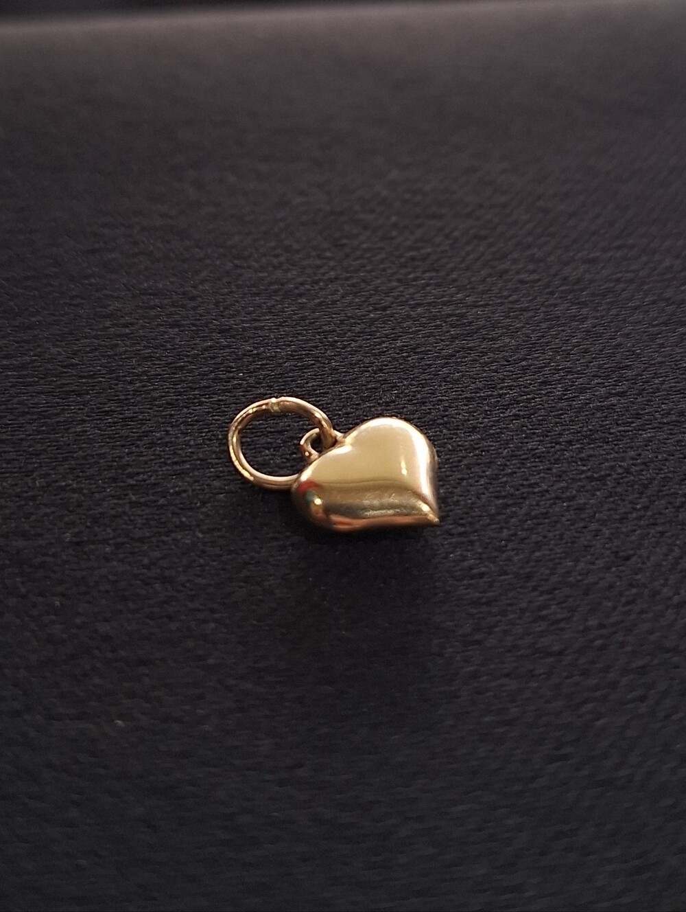 10K Gold Puffy Heart Charm Pendant Estate Jewelry 70s 80s